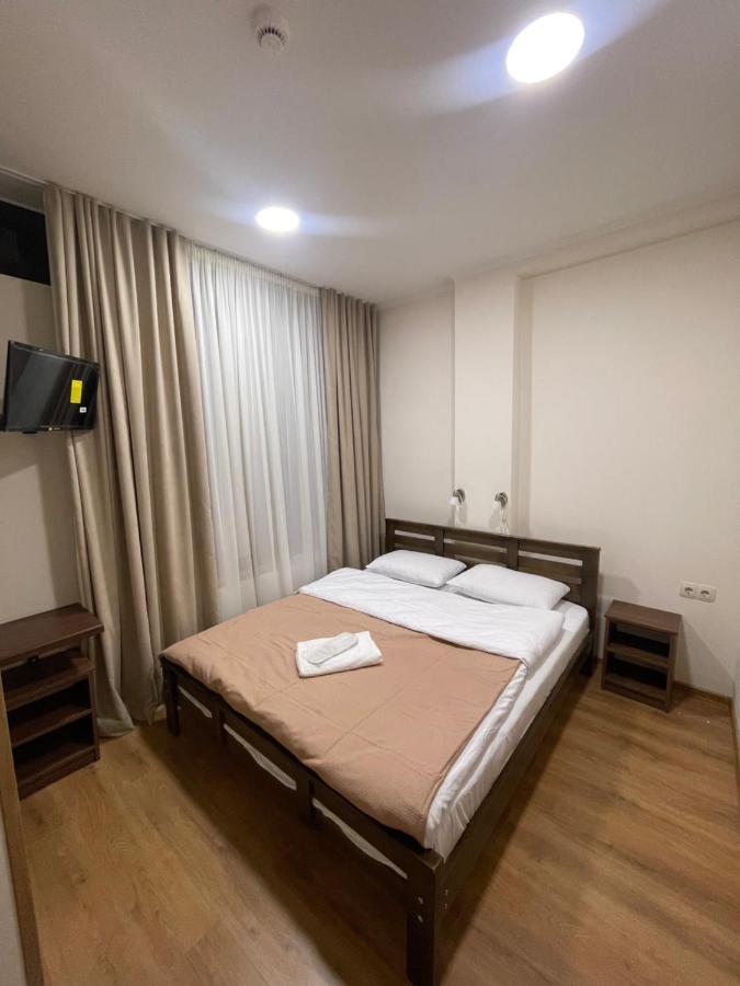 Art Family Hotel ティビリシ 部屋 写真