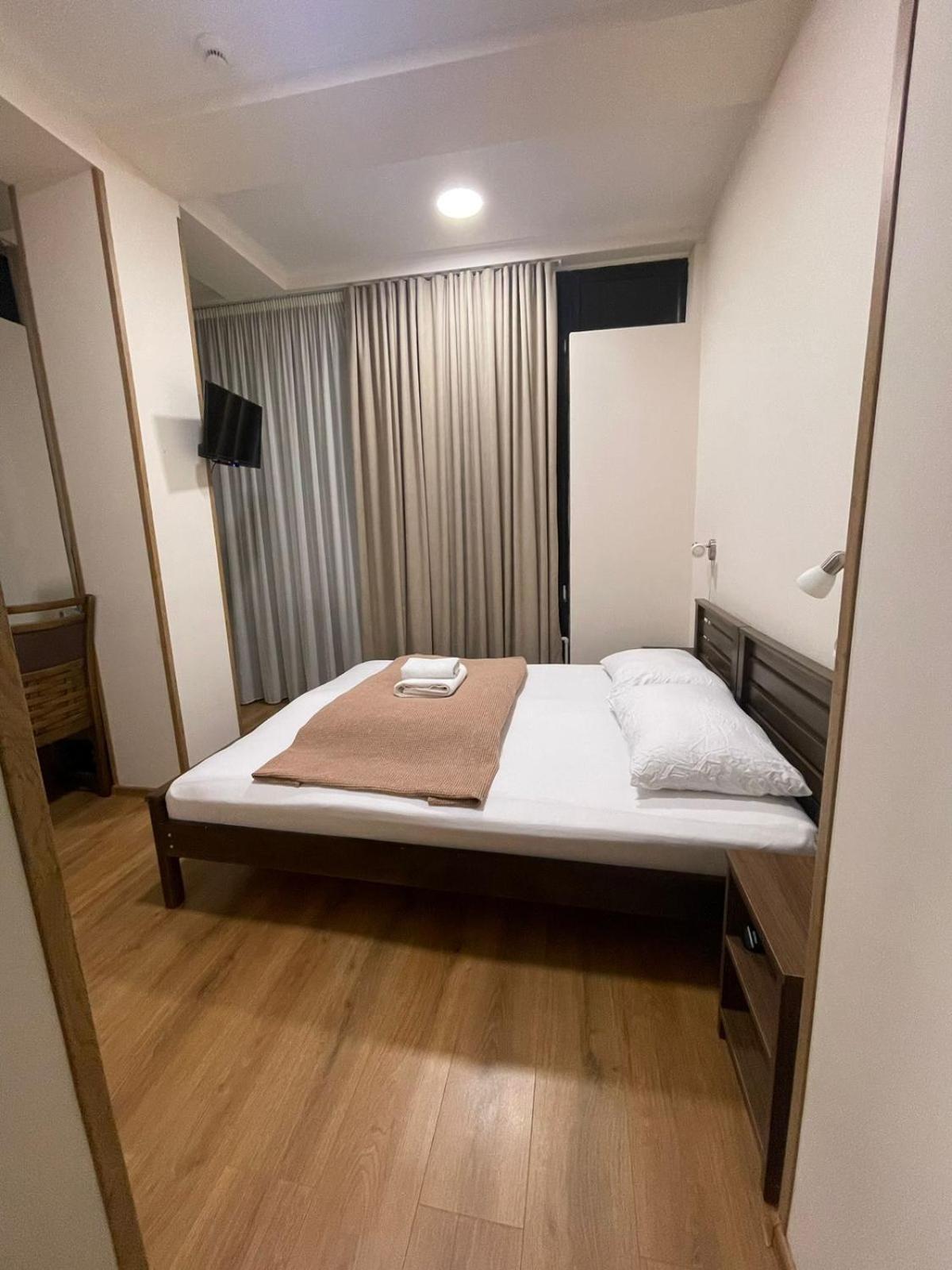 Art Family Hotel ティビリシ エクステリア 写真